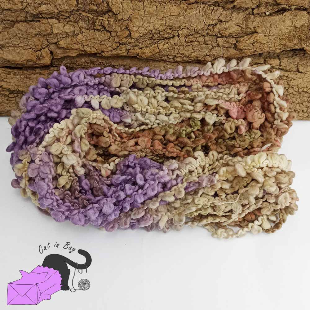 Arelle, handspun yarn