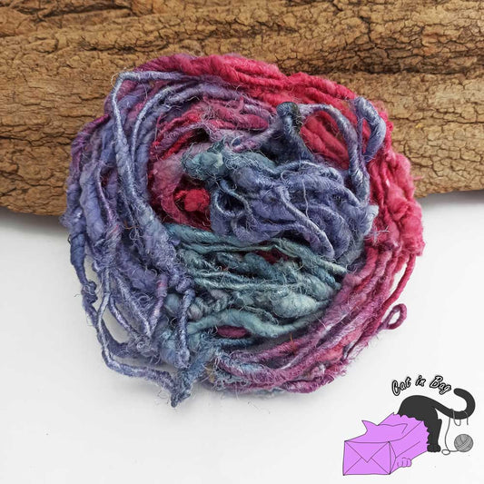 Berries, banana and cotton yarn